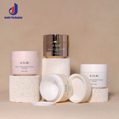 กระป๋องพลาสติก PP รอบ 50 กรัม กระป๋องเครื่องสําอางที่ทําตามสั่ง